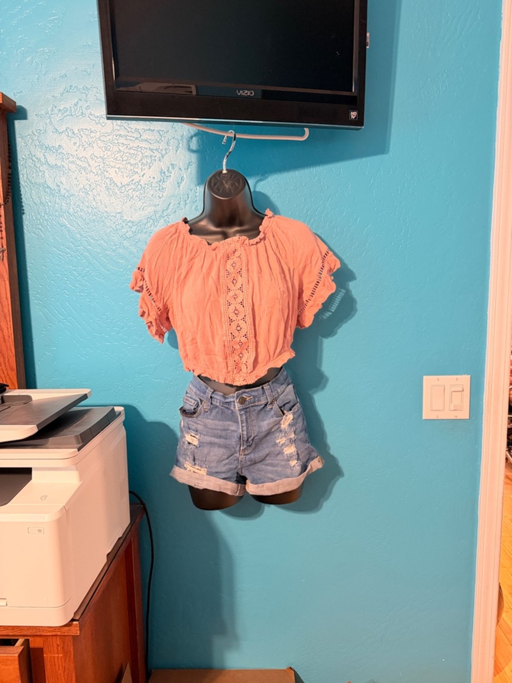Forever 21 Coral Crochet-Front Flutter Sleeve Crop Top